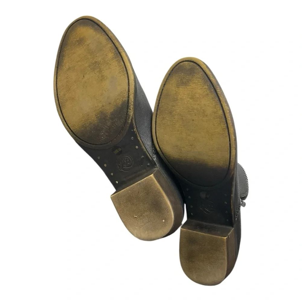 ✨ Lucky Brand Silver Leather Ankle Boots | Size‎ 10 ✨